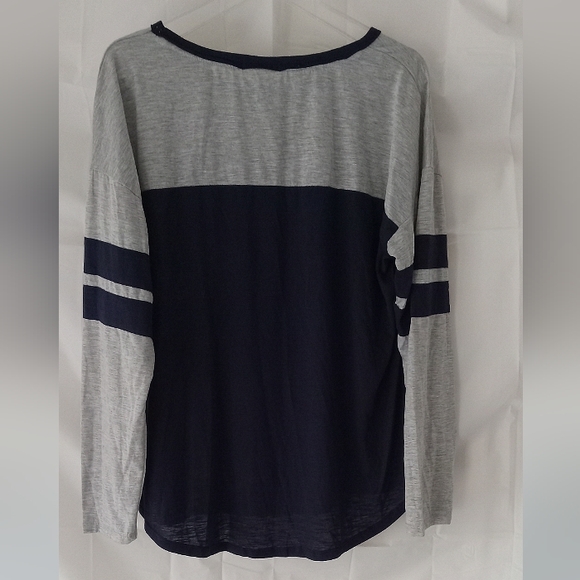 Maurice top tees long sleeves women's size XL - Picture 4 of 5